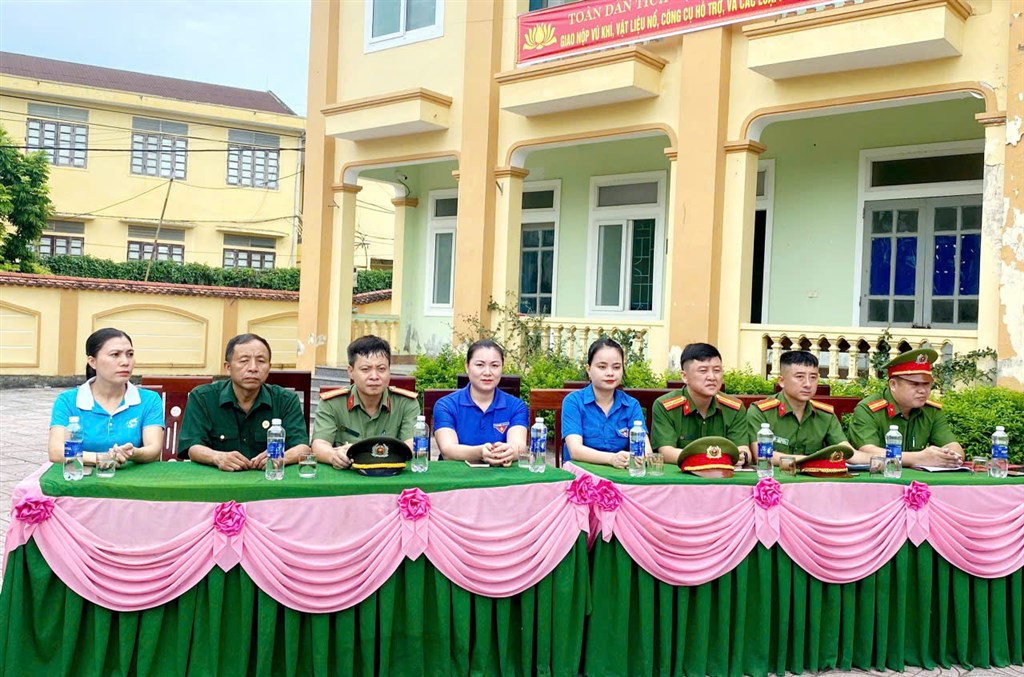 Anh-tin-bai